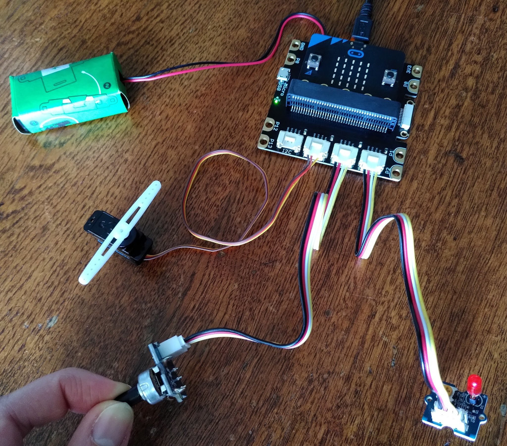1024-900 microbit